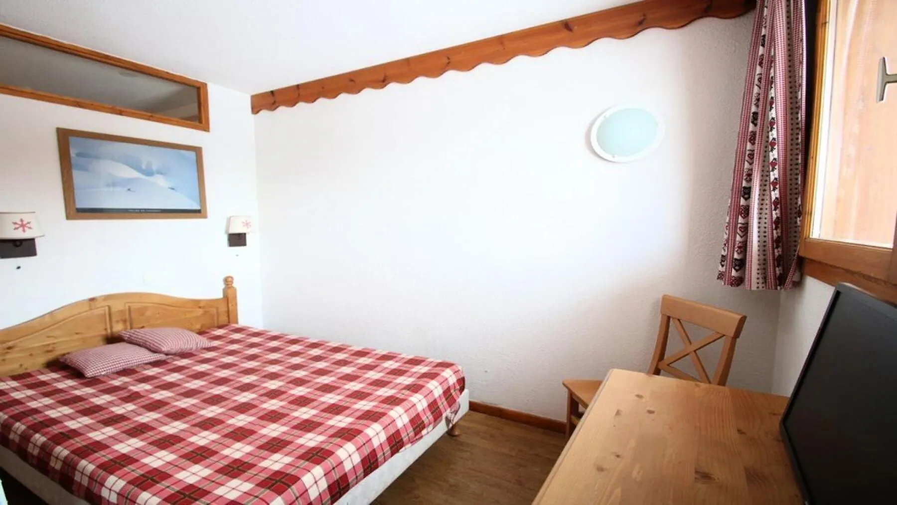 Residence Parc Aux Etoiles - B102Pae - Appartement 3 Chambres, Balcon Mae-2504 Narreyroux 0*,  France