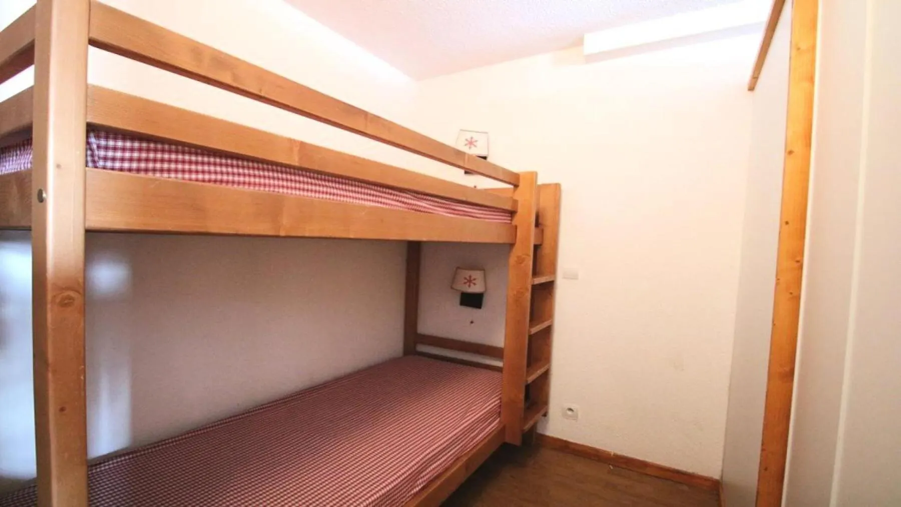 Residence Parc Aux Etoiles - B102Pae - Appartement 3 Chambres, Balcon Mae-2504 Narreyroux